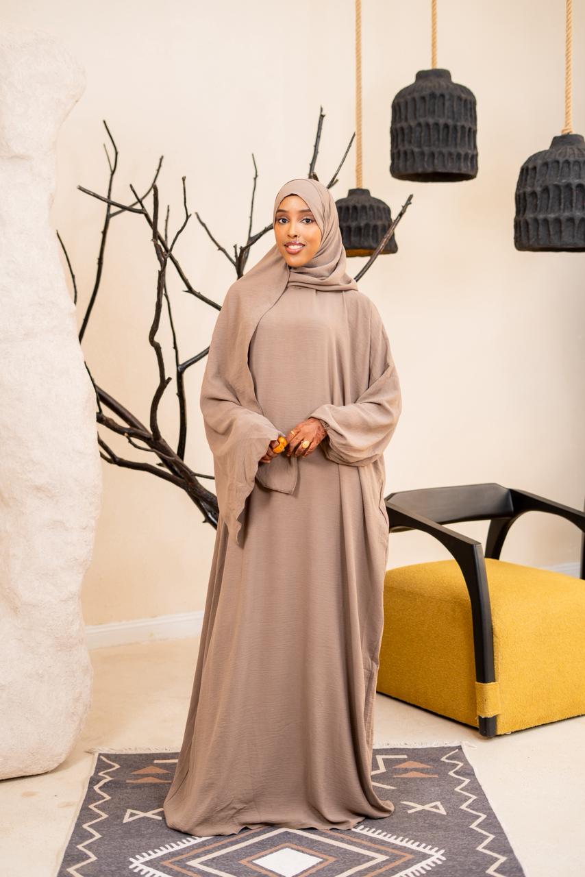 Prayer gown in beige