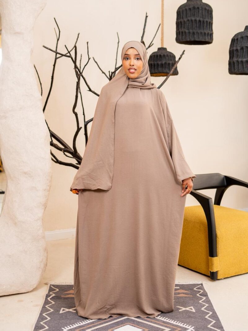 Prayer gown in beige