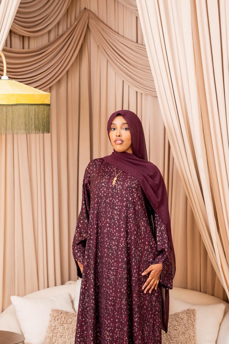 Warda in Purple